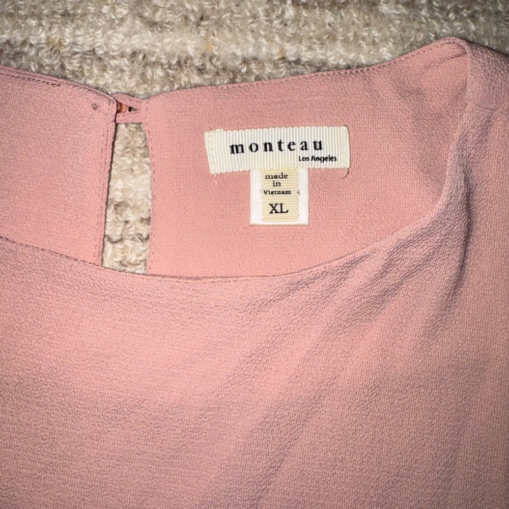 Excellent Condition Cap Ruffle Sleeve Key Hole Back Top Womens XL - Picture 2 of 5